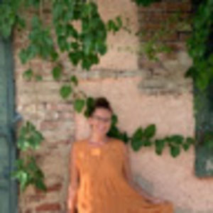 Meet your Posher, Laura